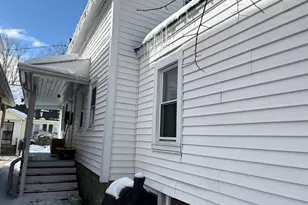 79 Myrtle St, Concord, NH 03301 - Photo 2
