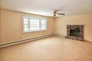 9 Clydesdale Rd, Salem, NH 03079 - Photo 12