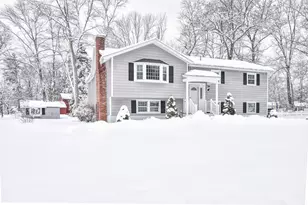 9 Clydesdale Rd, Salem, NH 03079 - Photo 2