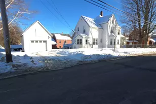 44 7th St, Berlin, NH 03570 - Photo 4