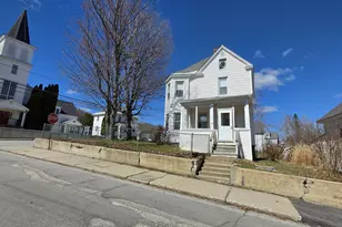 44 7th St, Berlin, NH 03570 - Photo 6