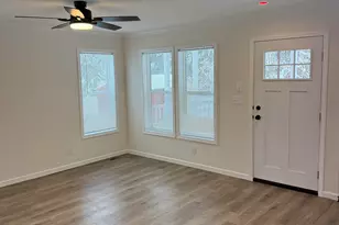 21 Shawn Ave, Nashua, NH 03062 - Photo 6