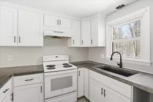 6 Hemlock Dr, Pelham, NH 03076 - Photo 14