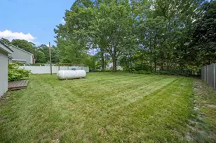 133 Lafayette St, Laconia, NH 03246 - Photo 4