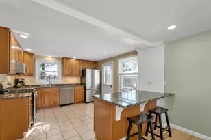 5 Ronnie Dr, Nashua, NH 03062 - Photo 8