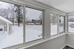 25 E Dunstable Rd, Nashua, NH 03060 - Photo 6