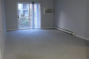 14 Northbrook Dr, Manchester, NH 03102 - Photo 2