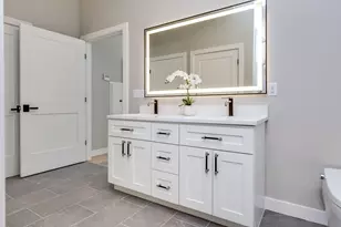 384 Main St, Salem, NH 03079 - Photo 28