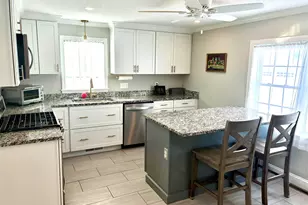 90 Tarbell St, Manchester, NH 03104 - Photo 4