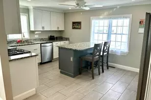 90 Tarbell St, Manchester, NH 03104 - Photo 14