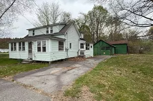 21 Academy St, Boscawen, NH 03303 - Photo 2