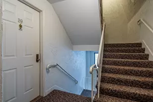 19 Country Club Dr, Manchester, NH 03102 - Photo 18