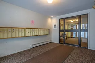 19 Country Club Dr, Manchester, NH 03102 - Photo 28