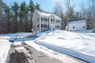 82 Ebony Dr, Rochester, NH 03867 - Photo 4