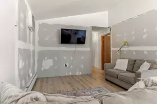 9 W Hill Pl, Barnstead, NH 03225 - Photo 10