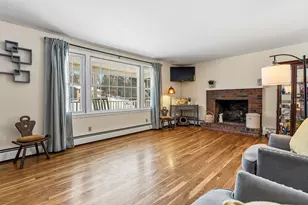 31 Pinecrest Dr, Goffstown, NH 03045 - Photo 8