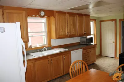 79 Harrison Avenue, St. Johnsbury, VT 05819 - Photo 4