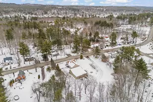 129 New Boston Rd, Goffstown, NH 03045 - Photo 12