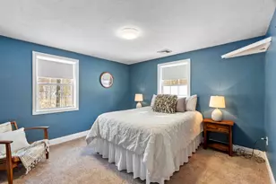 40 Westfall Rd, Pelham, NH 03076 - Photo 32