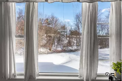 879 Mammoth Road #6, Manchester, NH 03104 - Photo 30