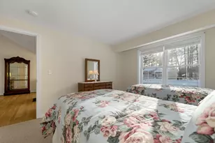 65 Glasgow Cir, Hudson, NH 03051 - Photo 32