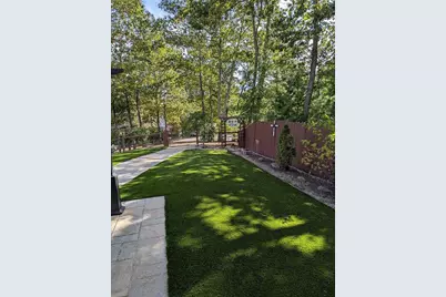 1 Grandview Avenue, Derry, NH 03038 - Photo 6