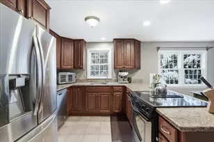 105 Rideout Rd, Hollis, NH 03049 - Photo 4