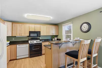 33 Cranleigh Mews #311, Nashua, NH 03063 - Photo 8