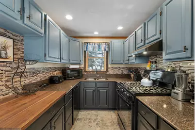 136 Lovering Avenue, Loudon, NH 03307 - Photo 10