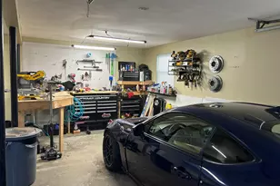 1409 Wellington Rd, Manchester, NH 03104 - Photo 30