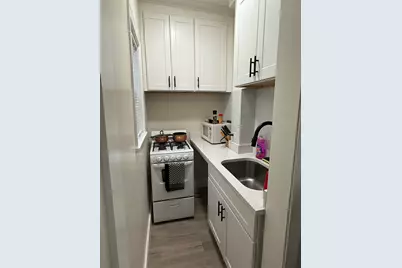 388 Belmont Street, Manchester, NH 03103 - Photo 28
