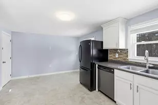 120b Barretts Hill Rd, Hudson, NH 03051 - Photo 6