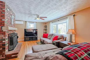 27 Farmer Rd, Merrimack, NH 03054 - Photo 2