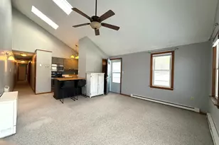 21 Plaza Village Rd, Plymouth, NH 03264 - Photo 6