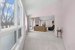 79 Walden Pond Dr, Nashua, NH 03064 - Photo 20