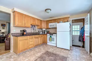 2 Natick St, Nashua, NH 03063 - Photo 8