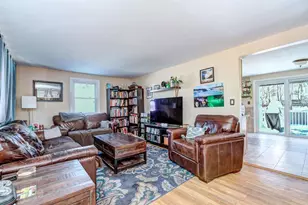 2 Natick St, Nashua, NH 03063 - Photo 4