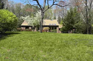 4 Windsor Blvd, Londonderry, NH 03053 - Photo 2
