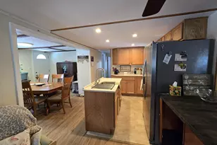 19 W Stearns Ave, Hooksett, NH 03106 - Photo 14