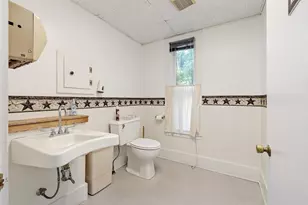 68 Brattleboro Rd, Hinsdale, NH 03451 - Photo 12