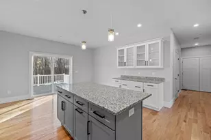 34 Gypsum Ln, Chester, NH 03036 - Photo 10