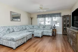 335 S Main St, Concord, NH 03301 - Photo 10