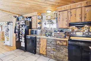 44 Schult St, Keene, NH 03431 - Photo 14