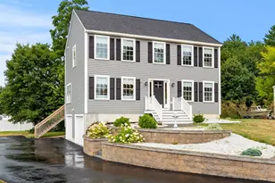 43 Hampton Rd, Exeter, NH 03833 - Photo 1