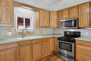219 Rattlesnake Hill Rd, Auburn, NH 03032 - Photo 8