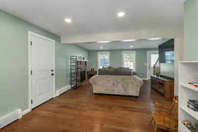 51 Pilgrim Drive, Litchfield, NH 03052 - Photo 18