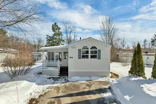 17 Trade Wind Ln, Rochester, NH 03835 - Photo 1