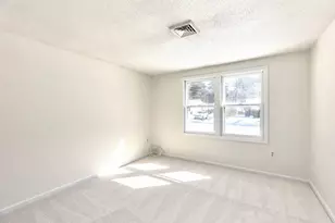 4 Burlington Rd, Nashua, NH 03062 - Photo 18