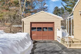 4 Burlington Rd, Nashua, NH 03062 - Photo 22