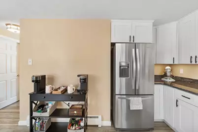 6 Mills Farm Circle #R, Derry, NH 03038 - Photo 4